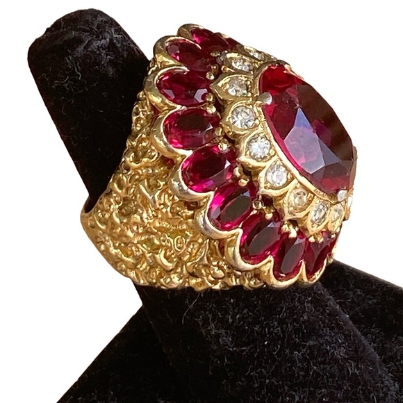 Vintage 1990s Y2k Large Ruby Red Costume Ring - Picture 1 of 6